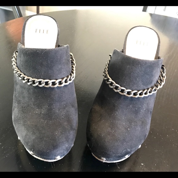 Shoe - Picture 4 of 4